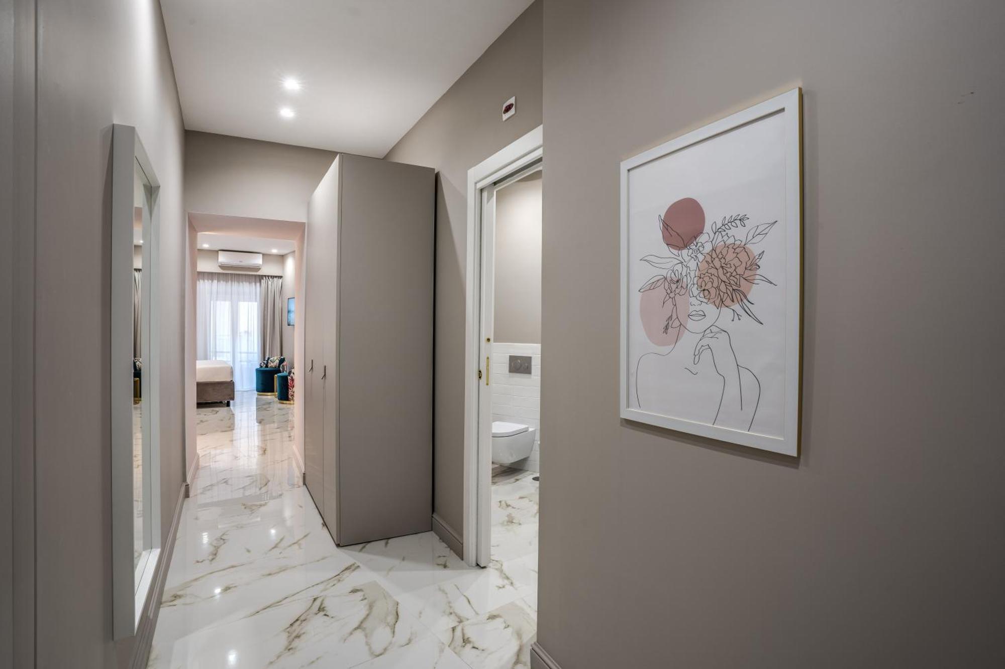The Oasis Hotel Наполи Екстериор снимка