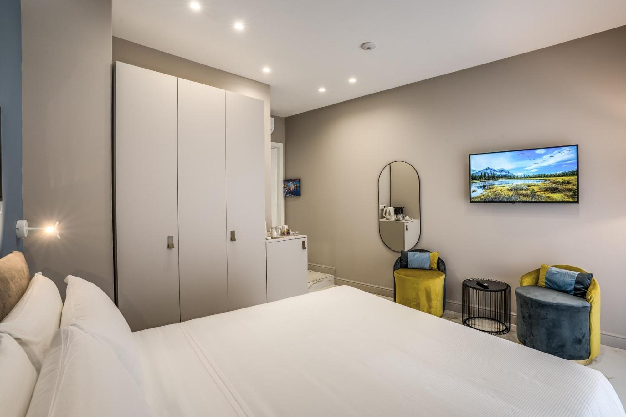 The Oasis Hotel Наполи Екстериор снимка