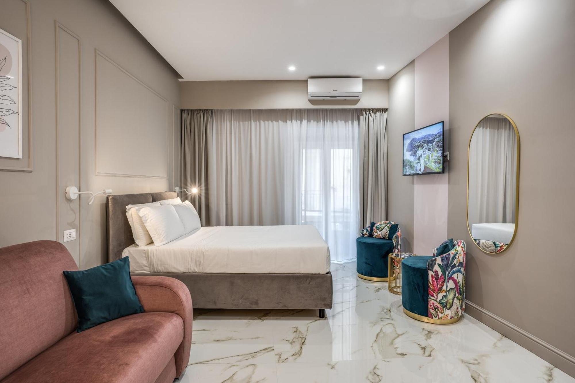 The Oasis Hotel Наполи Екстериор снимка