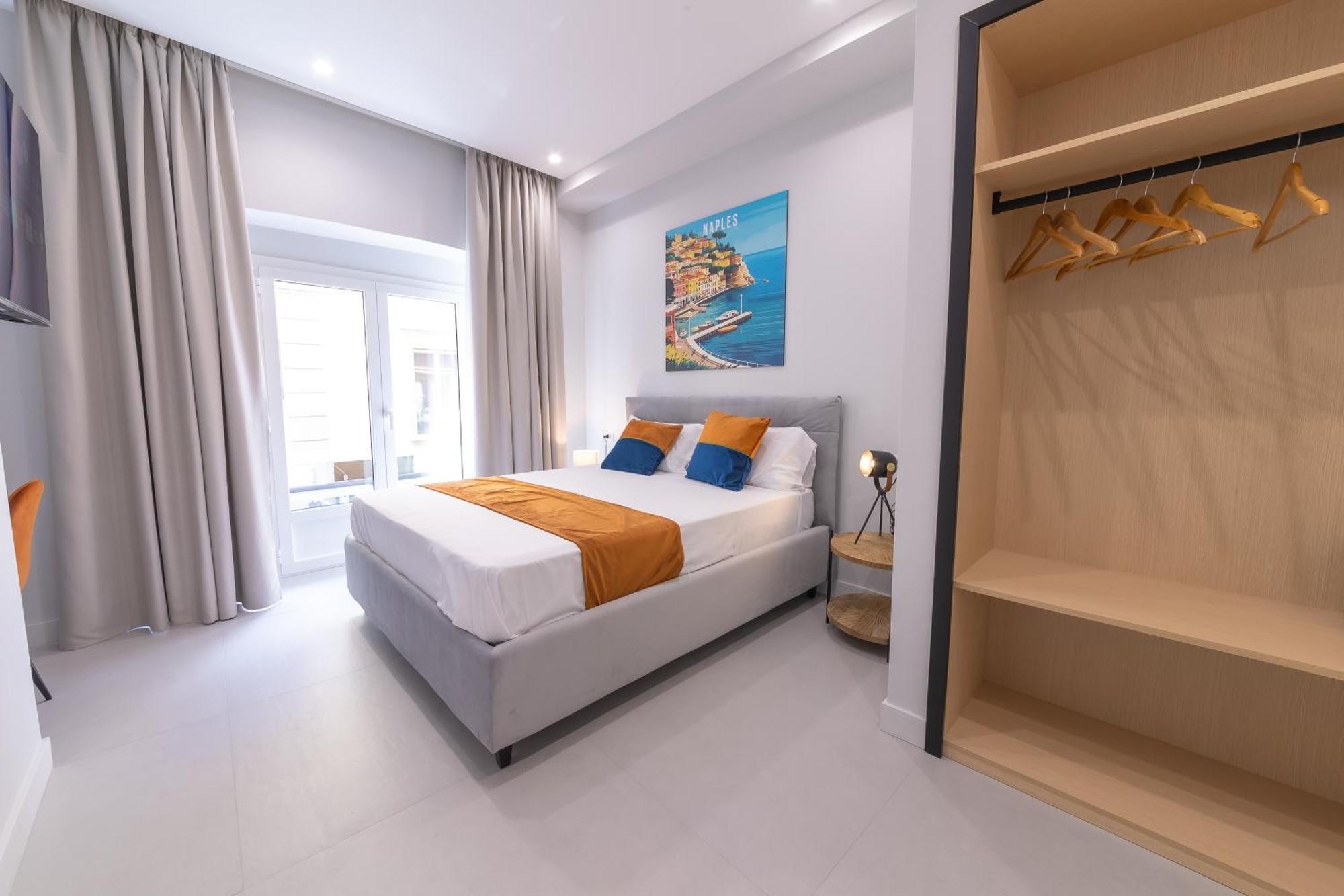 The Oasis Hotel Наполи Екстериор снимка