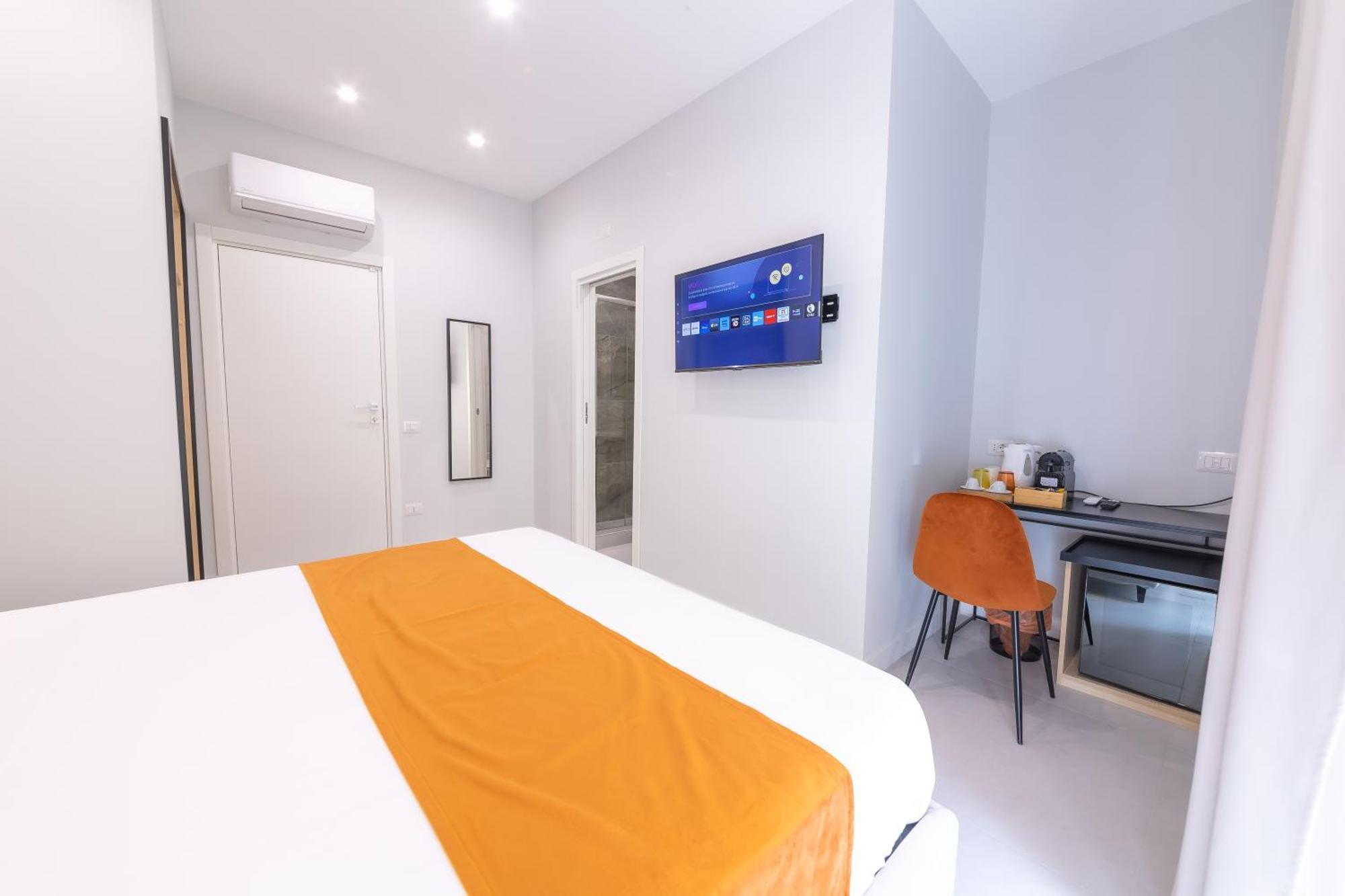 The Oasis Hotel Наполи Екстериор снимка