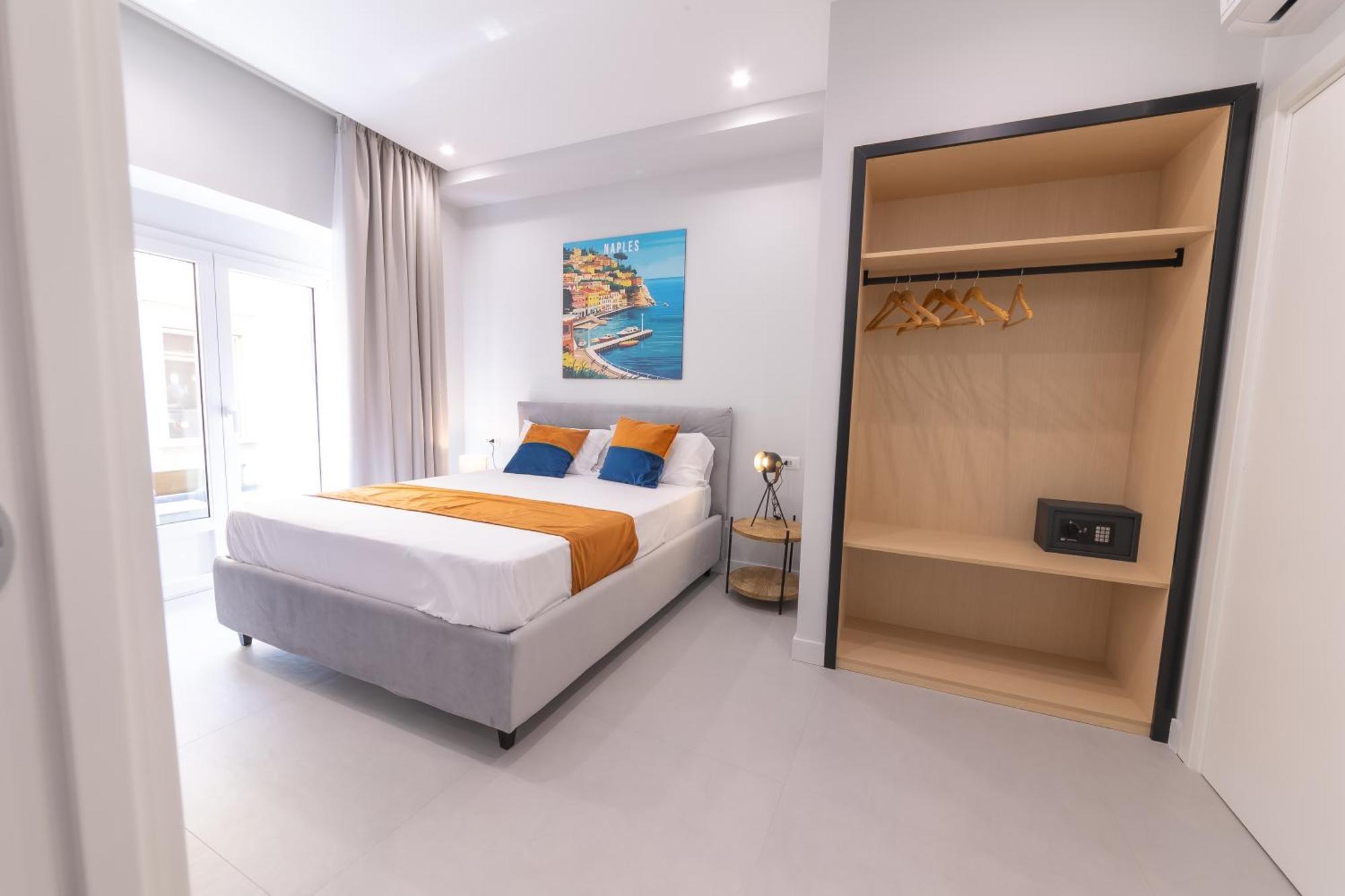 The Oasis Hotel Наполи Екстериор снимка